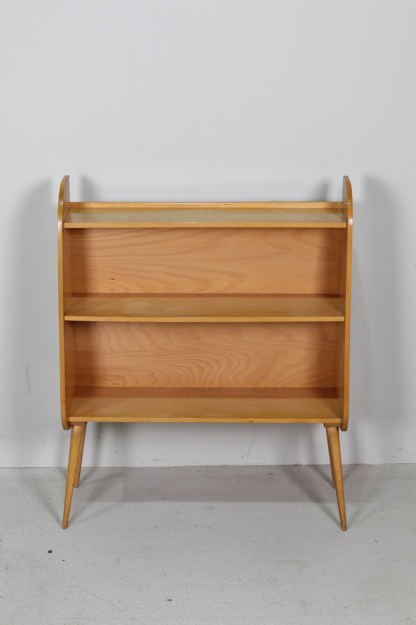 Vintage open kastje, boekenrek