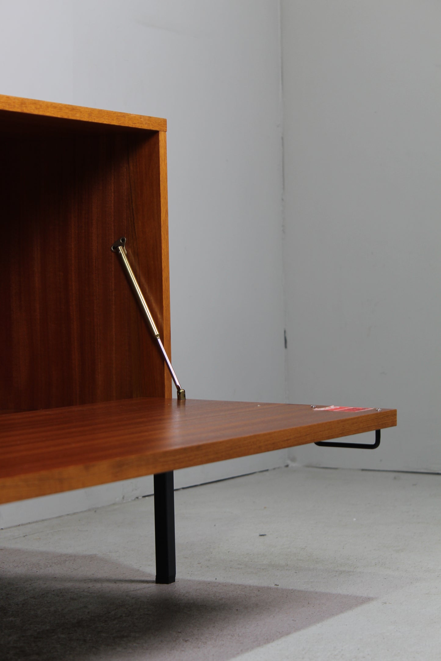 Mid century design platenspelerkast, dressoir REGO