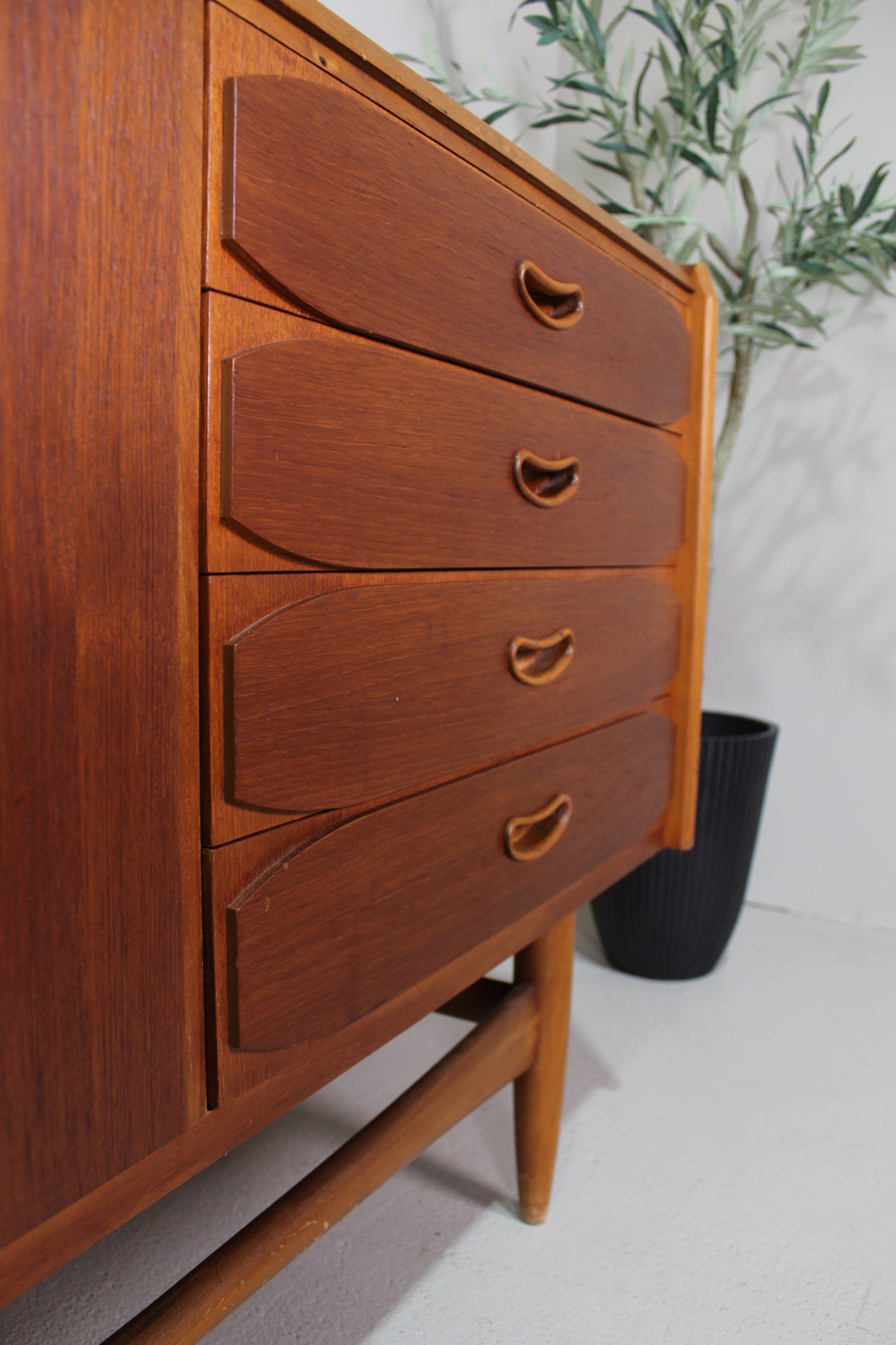 Vintage dressoir, sideboard Deens Design teak
