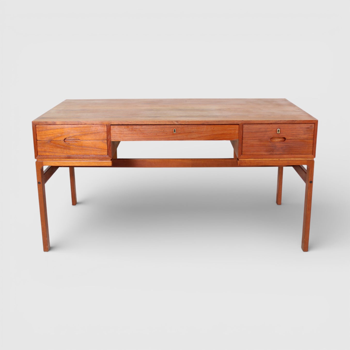 Vintage Deens design bureau teak