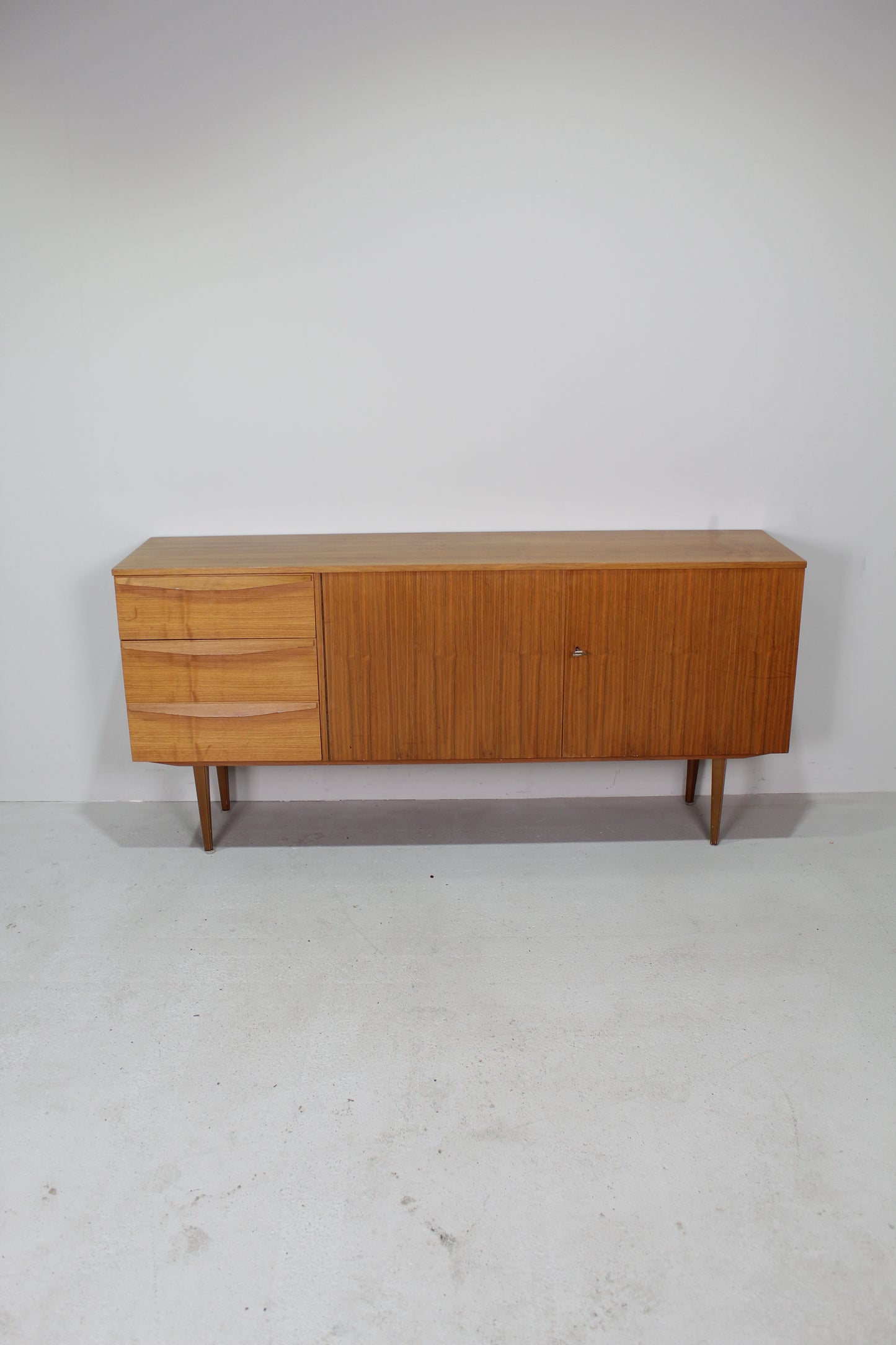 Vintage dressoir, sideboard jaren '60