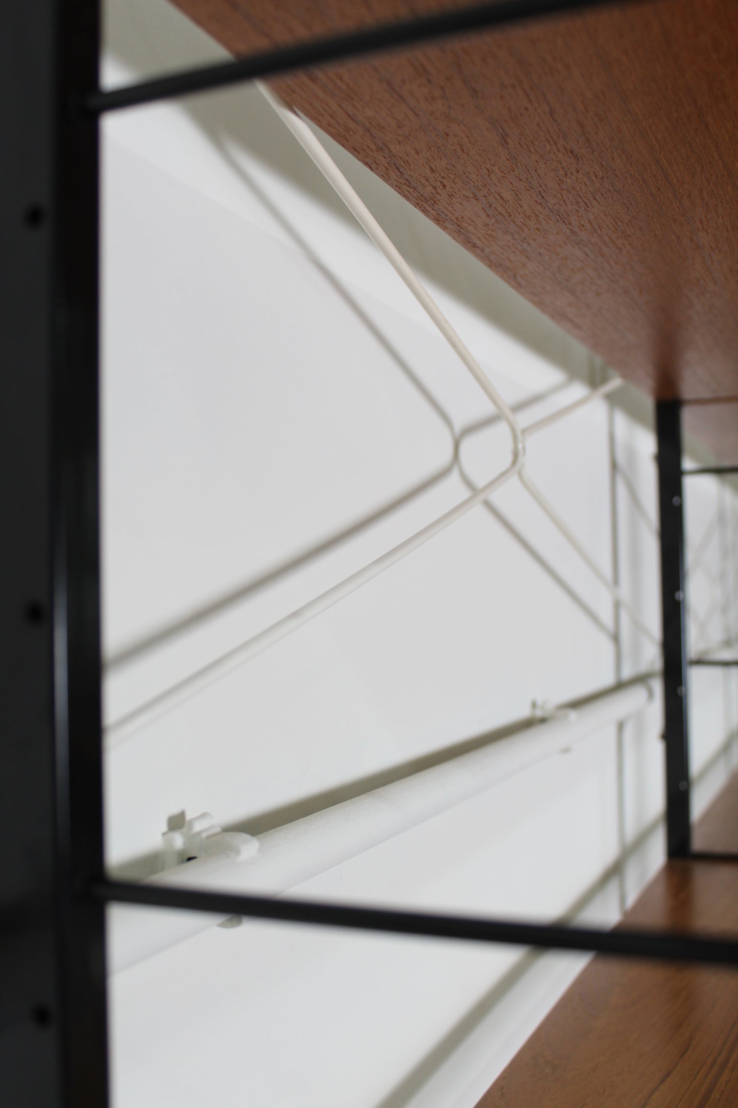 Vintage wandsysteem, stellingkast