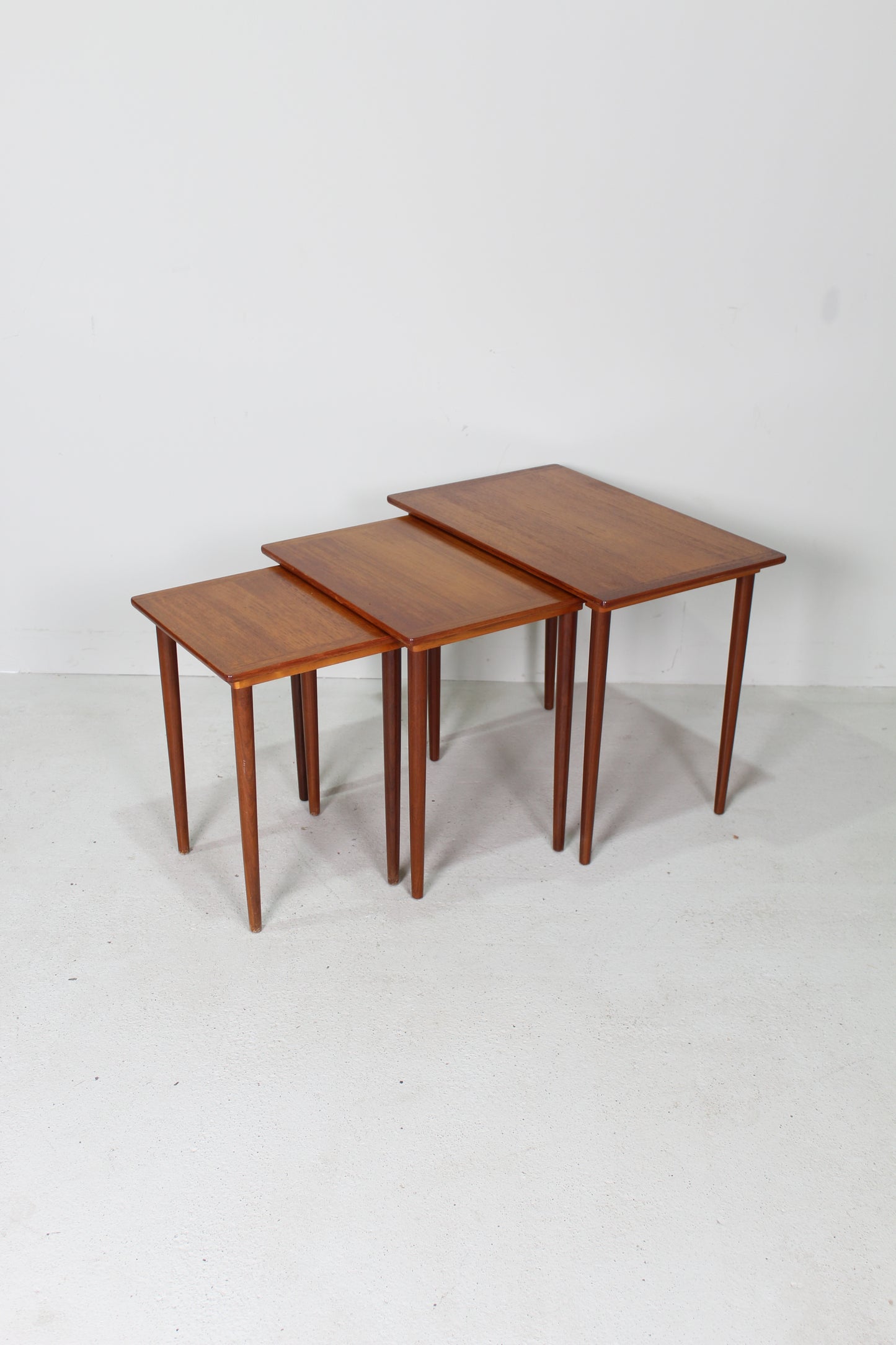 Vintage Deens Design mimiset bijzettafels