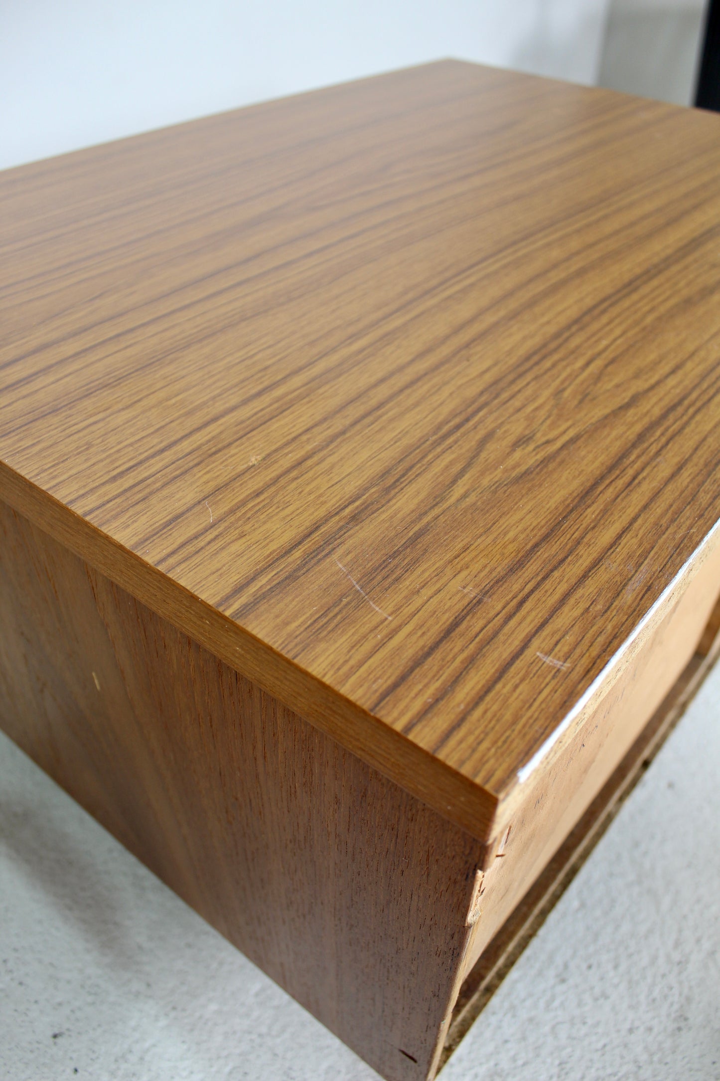 Vintage set zwevende kastjes