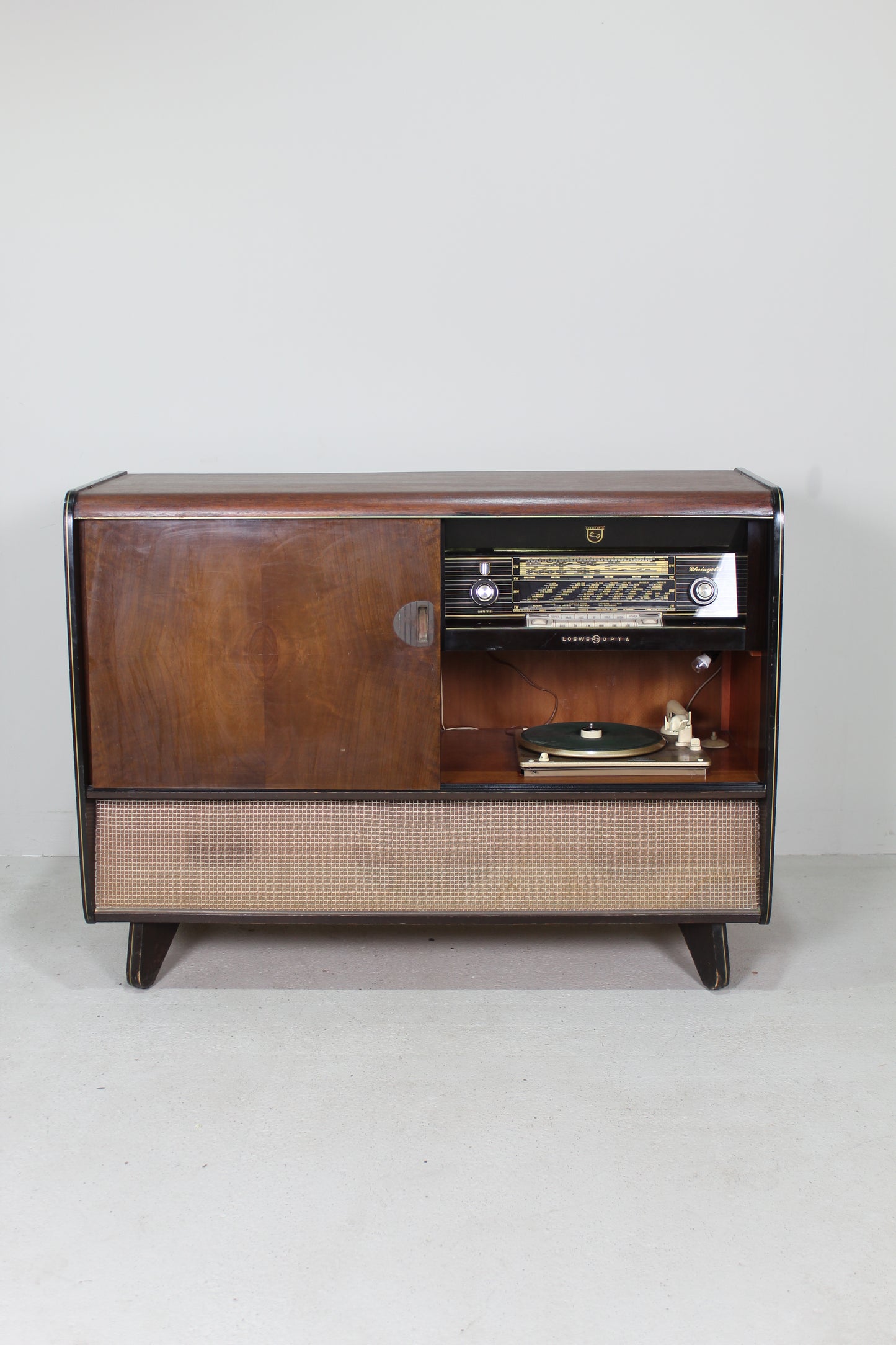 Vintage radiokast, audiomeubel muziekkast