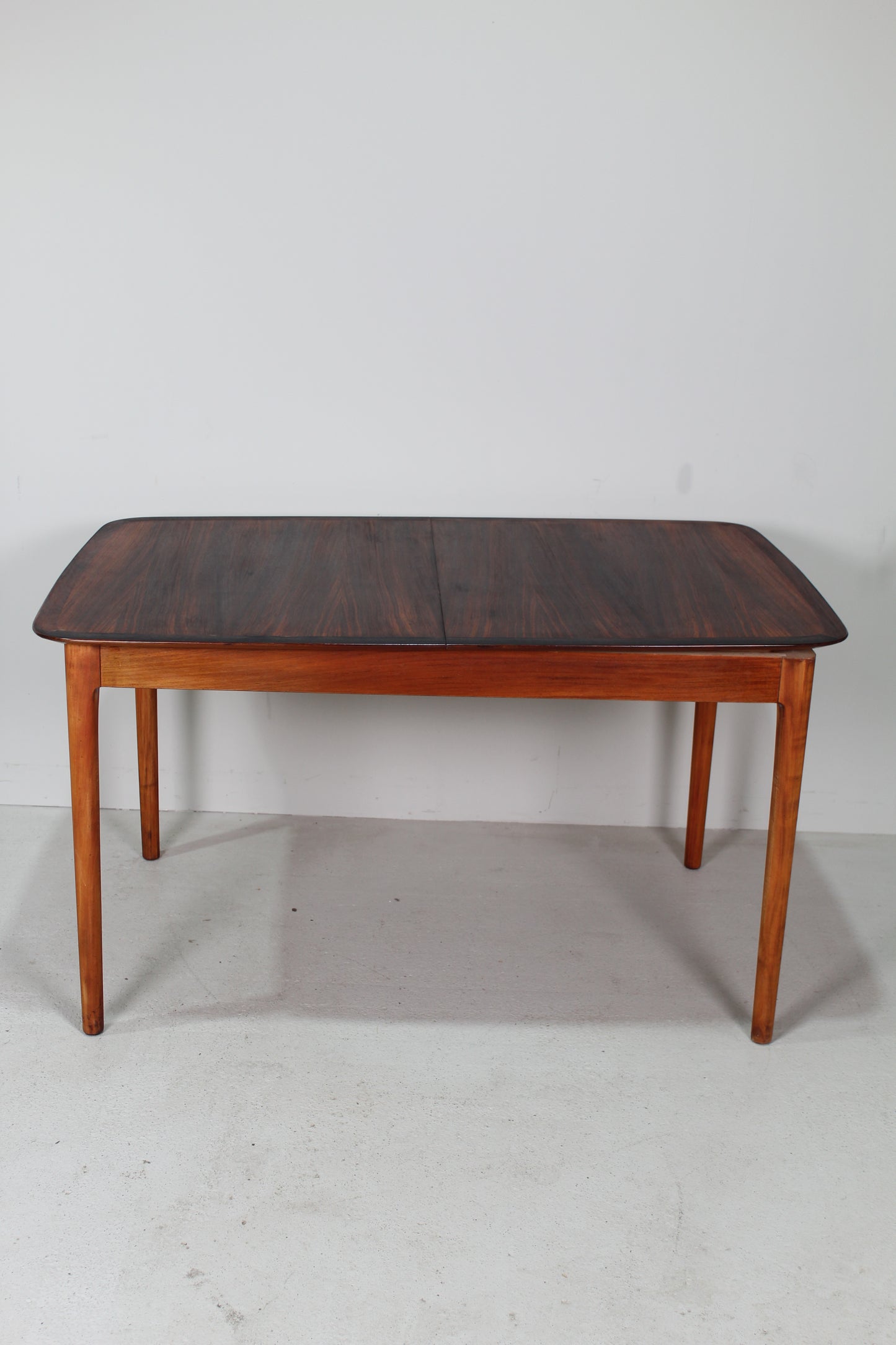 Vintage design uitschuifbare eettafel