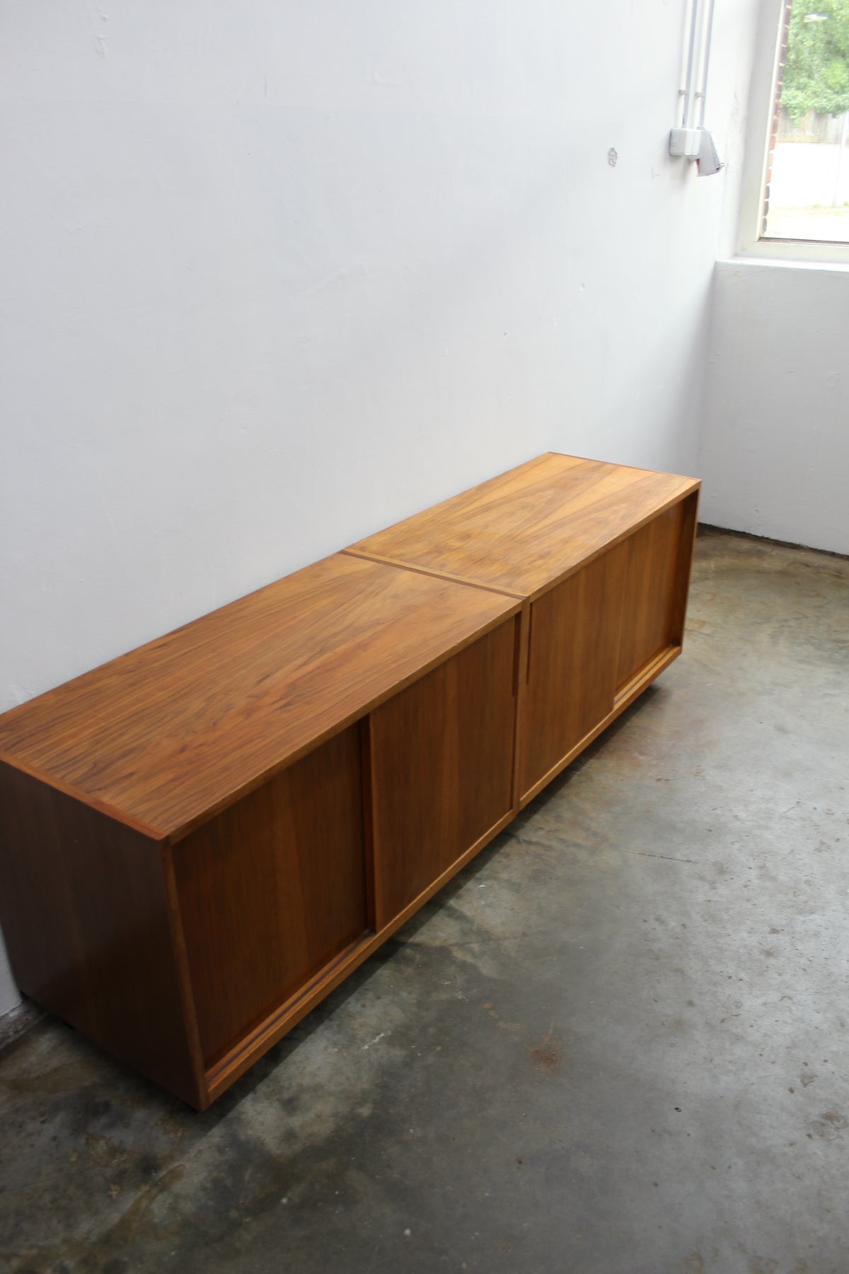 2x Vintage dressoir, kastje jaren '60