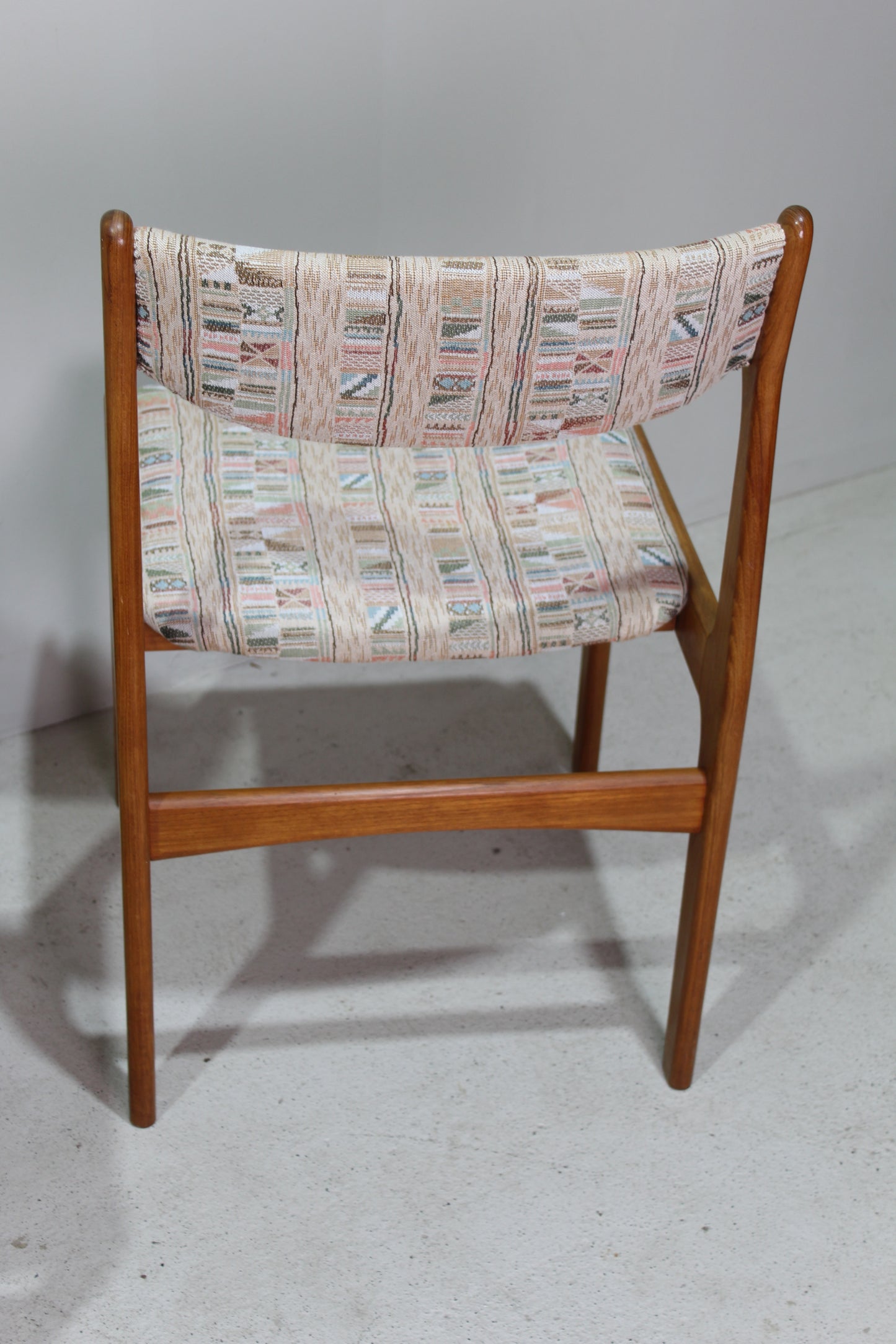 2x Deens design eetkamerstoelen Erik Buch