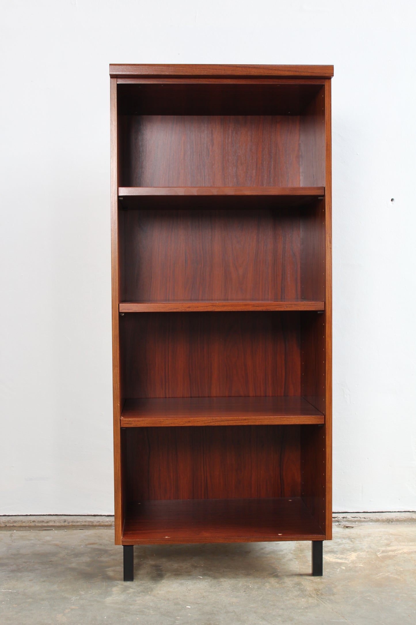 Vintage smalle boekenkast pallisander