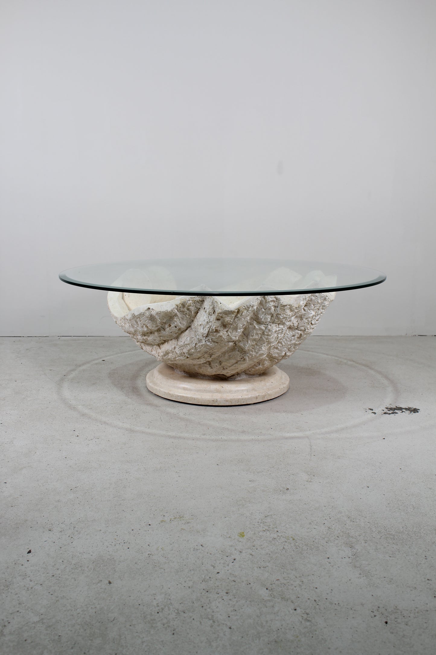 Vintage schelpsalontafel Magnussen Ponte