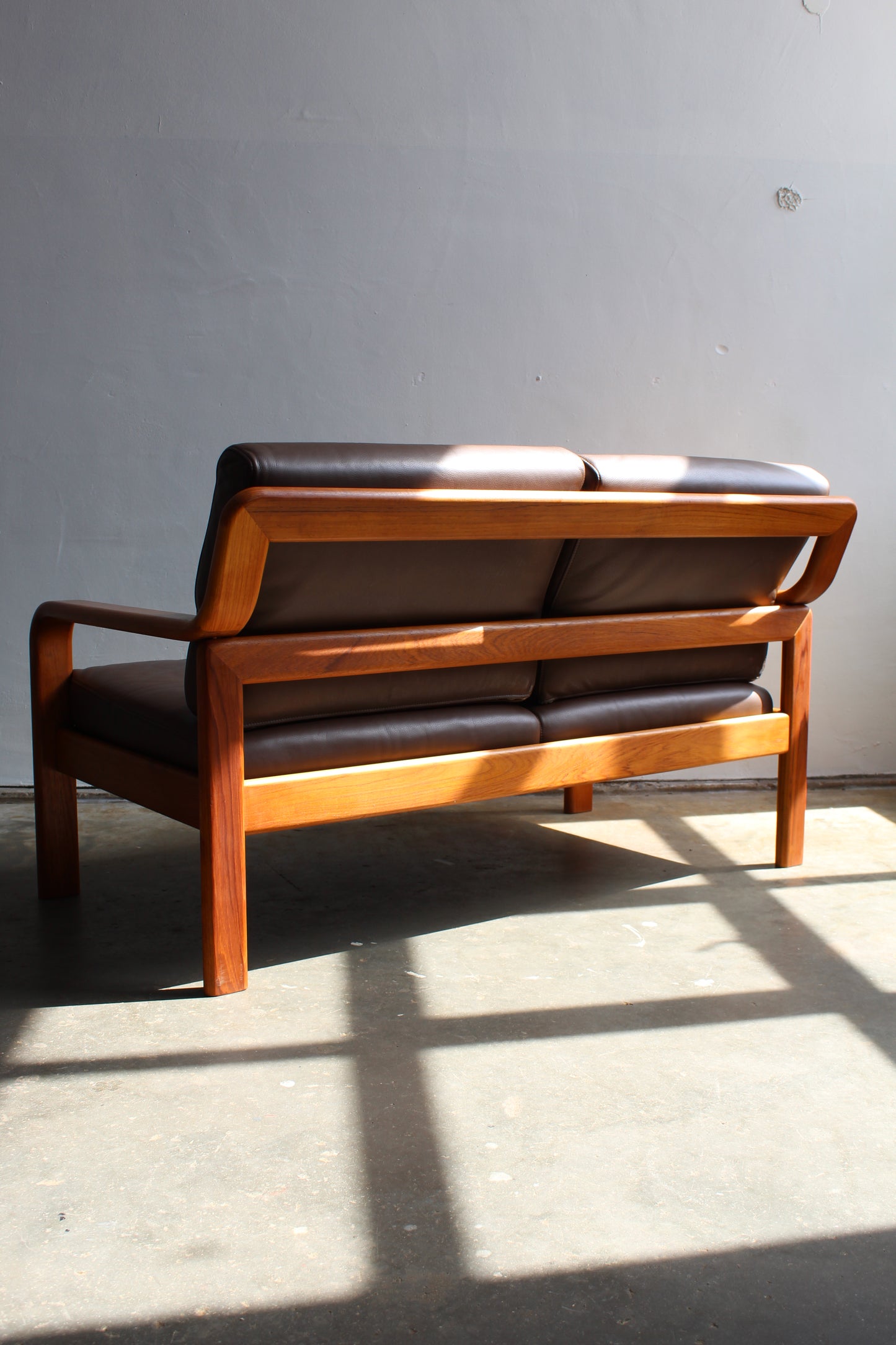 Mid century 2-zits bank L. Olsen & Søn Møbelfabrik