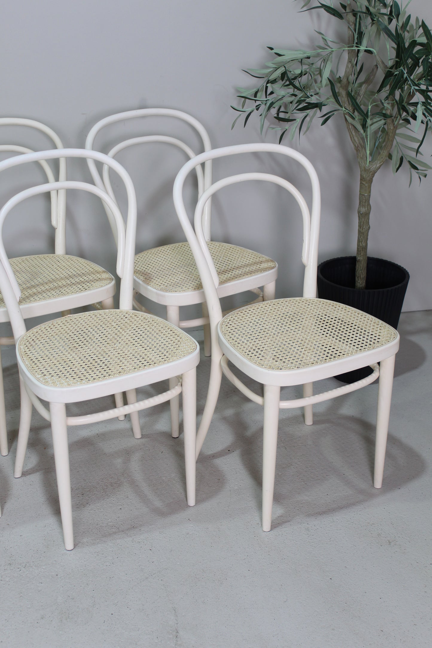 8x vintage design Thonet stoelen webbing