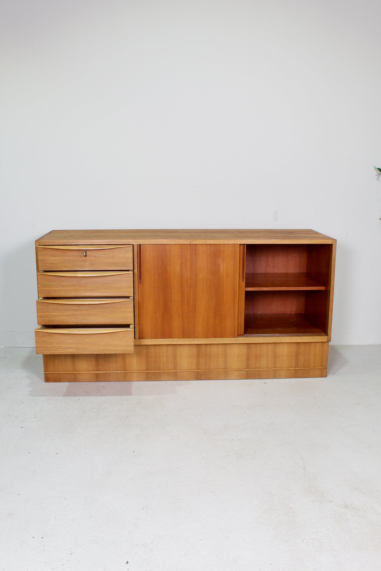 Vintage dressoir, sideboard jaren '60