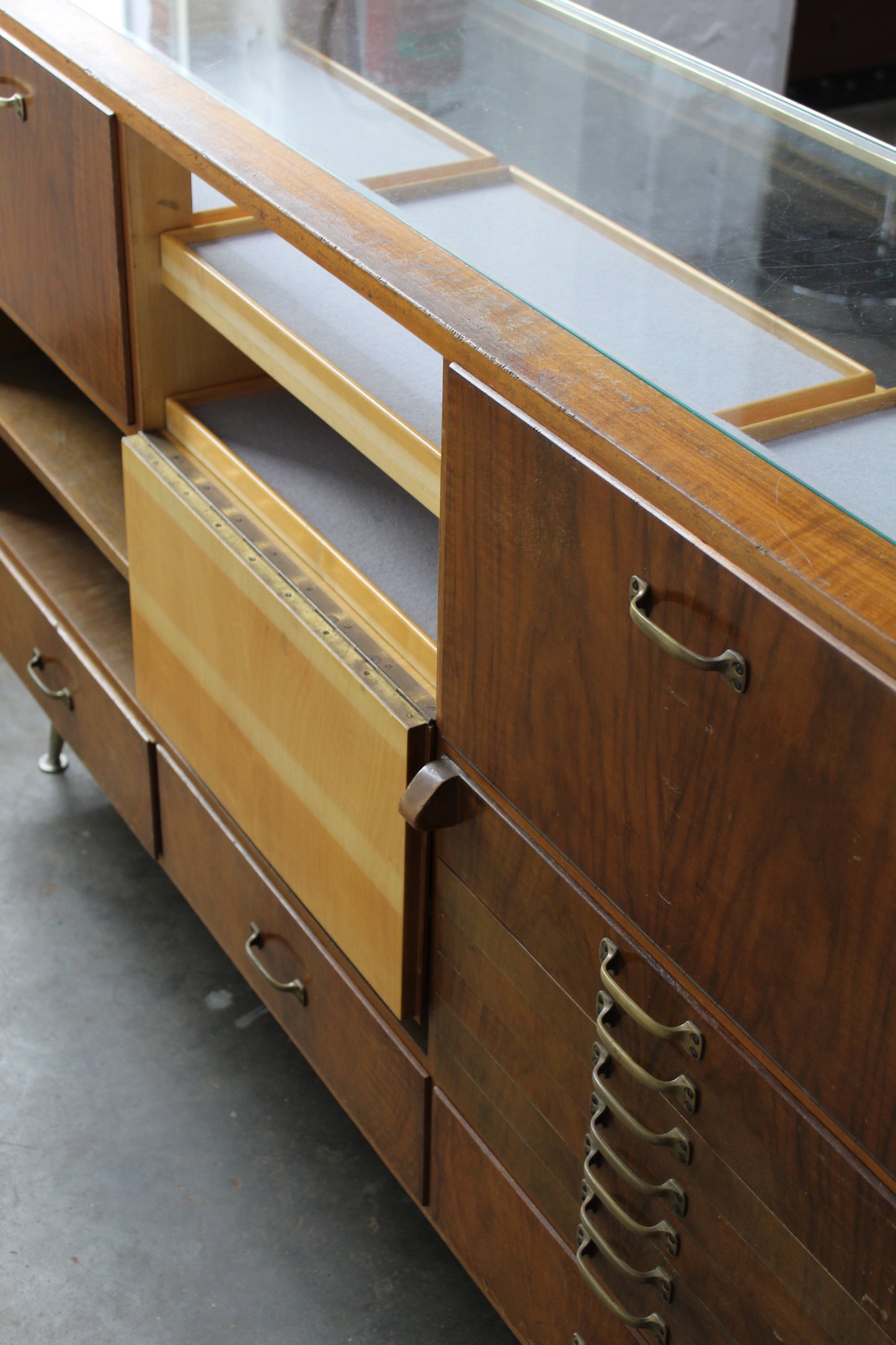 Mid century toonbank jaren '50