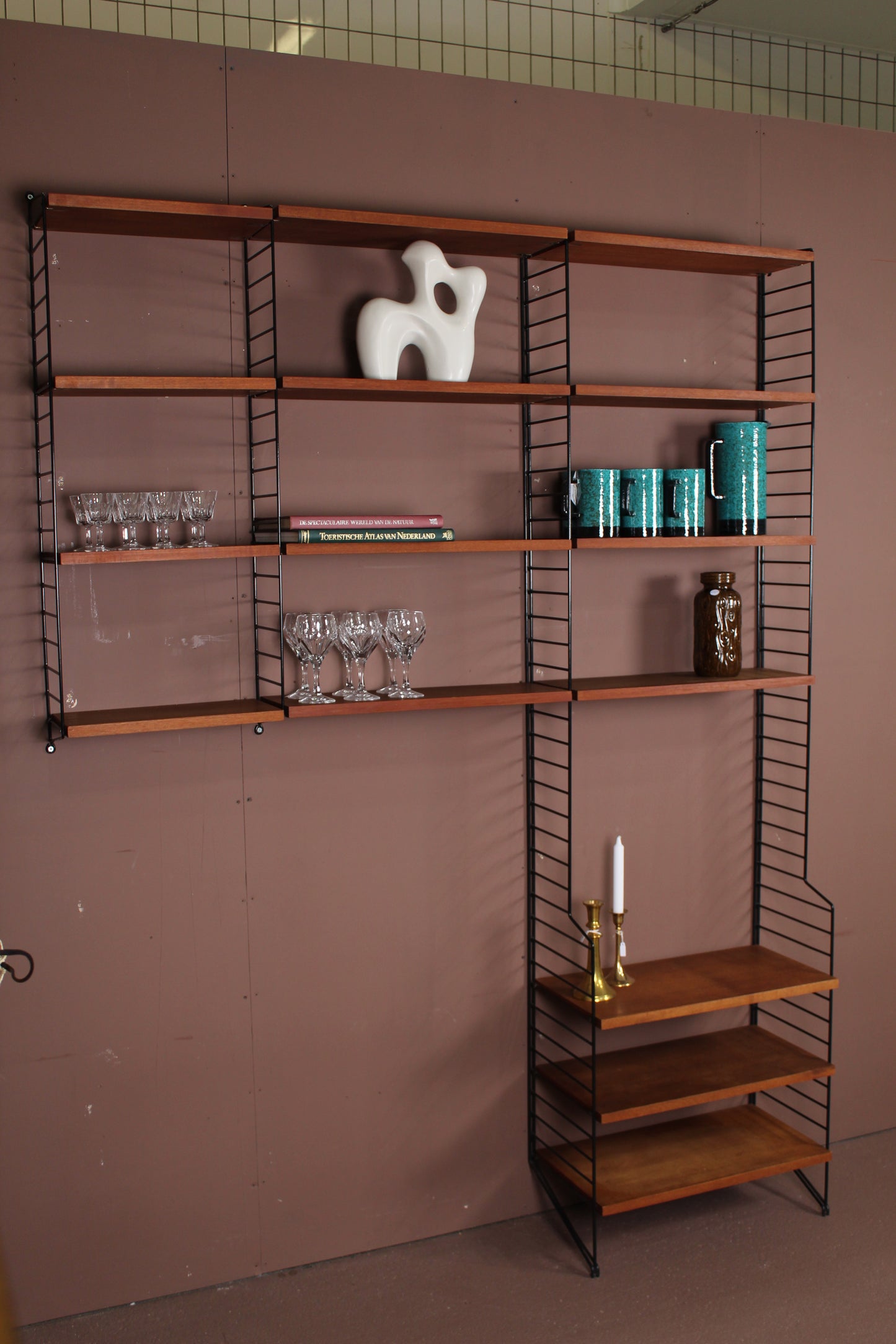 Vintage wandsysteem, boekenplanken String
