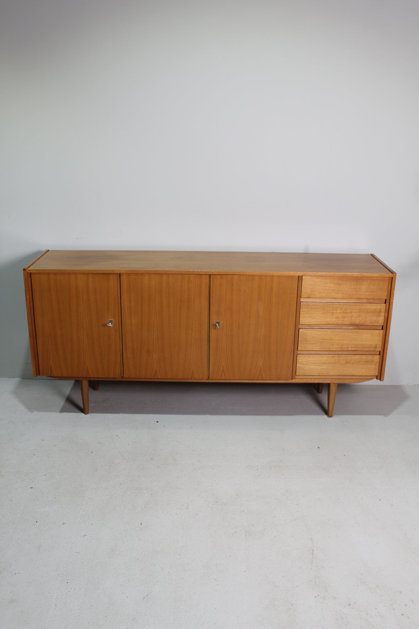 Vintage dressoir, sideboard jaren '60