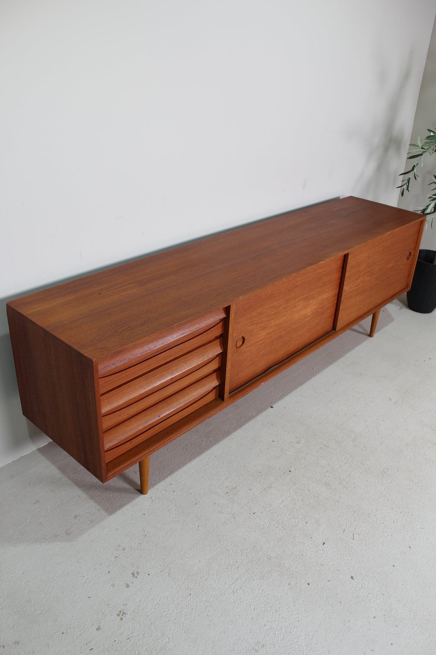 Vintage design dressoir, sideboard jaren '60