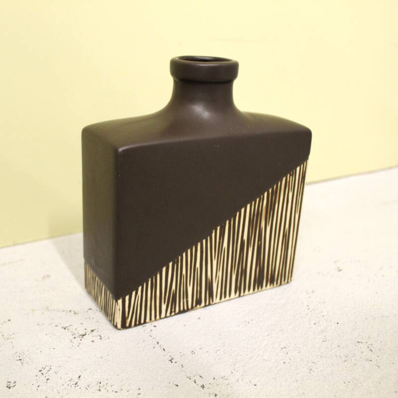 Vintage vase M