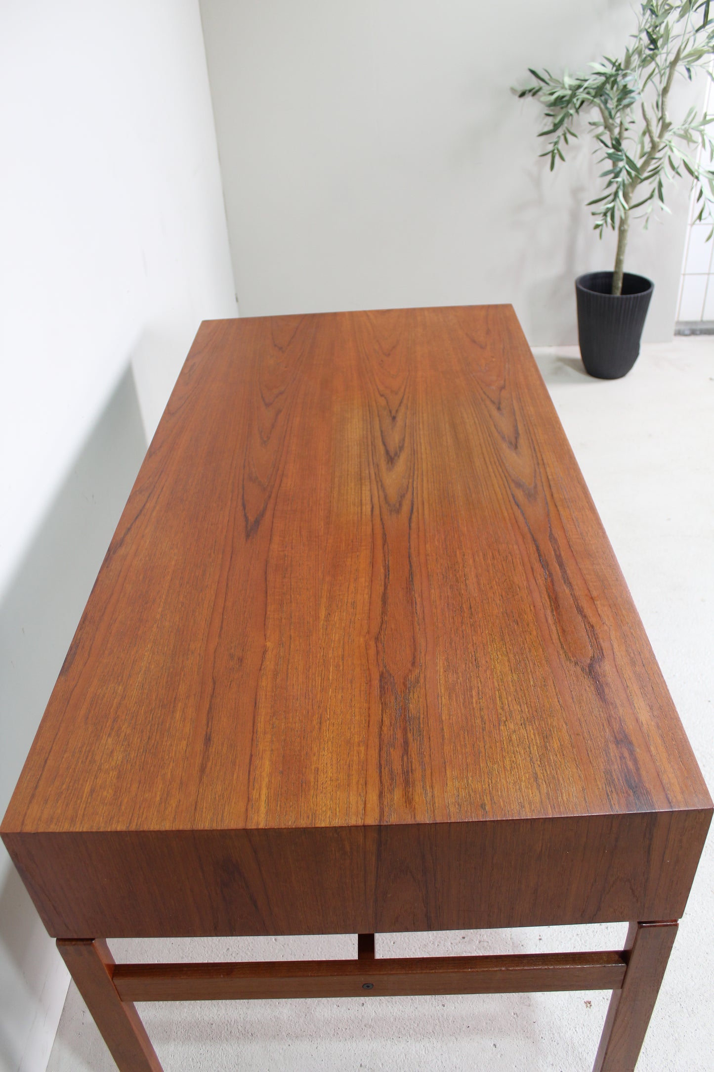 Vintage Deens design bureau teak