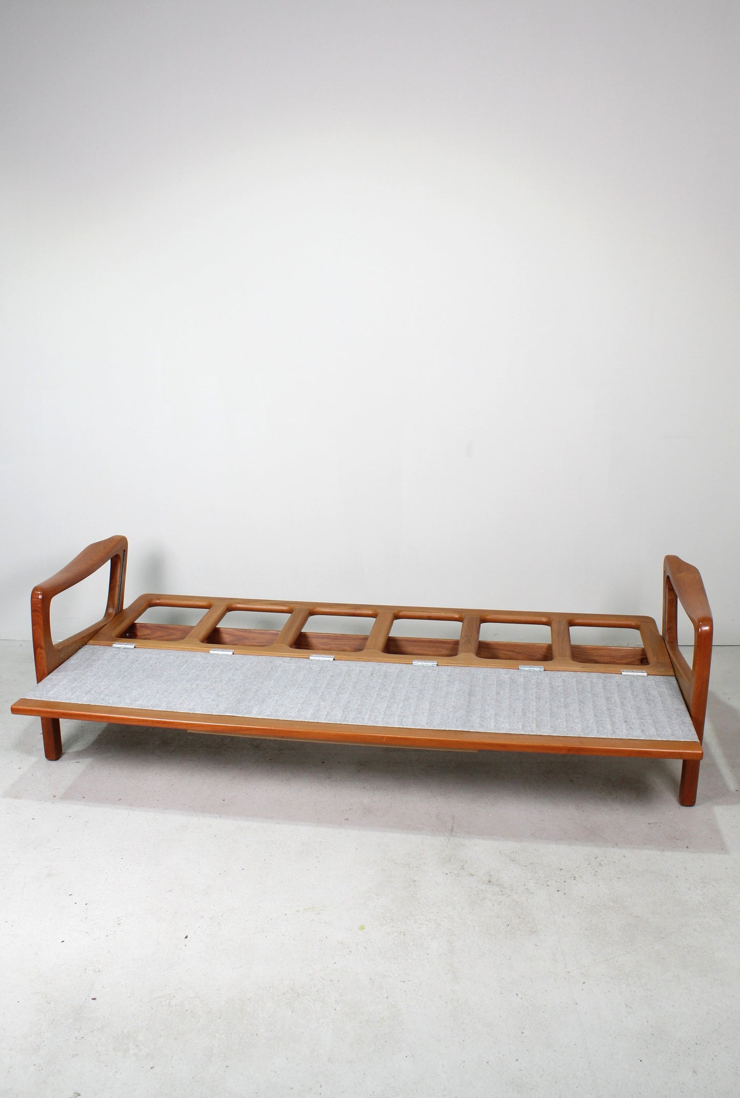 Vintage design (slaap-) bank Juul Kristensen