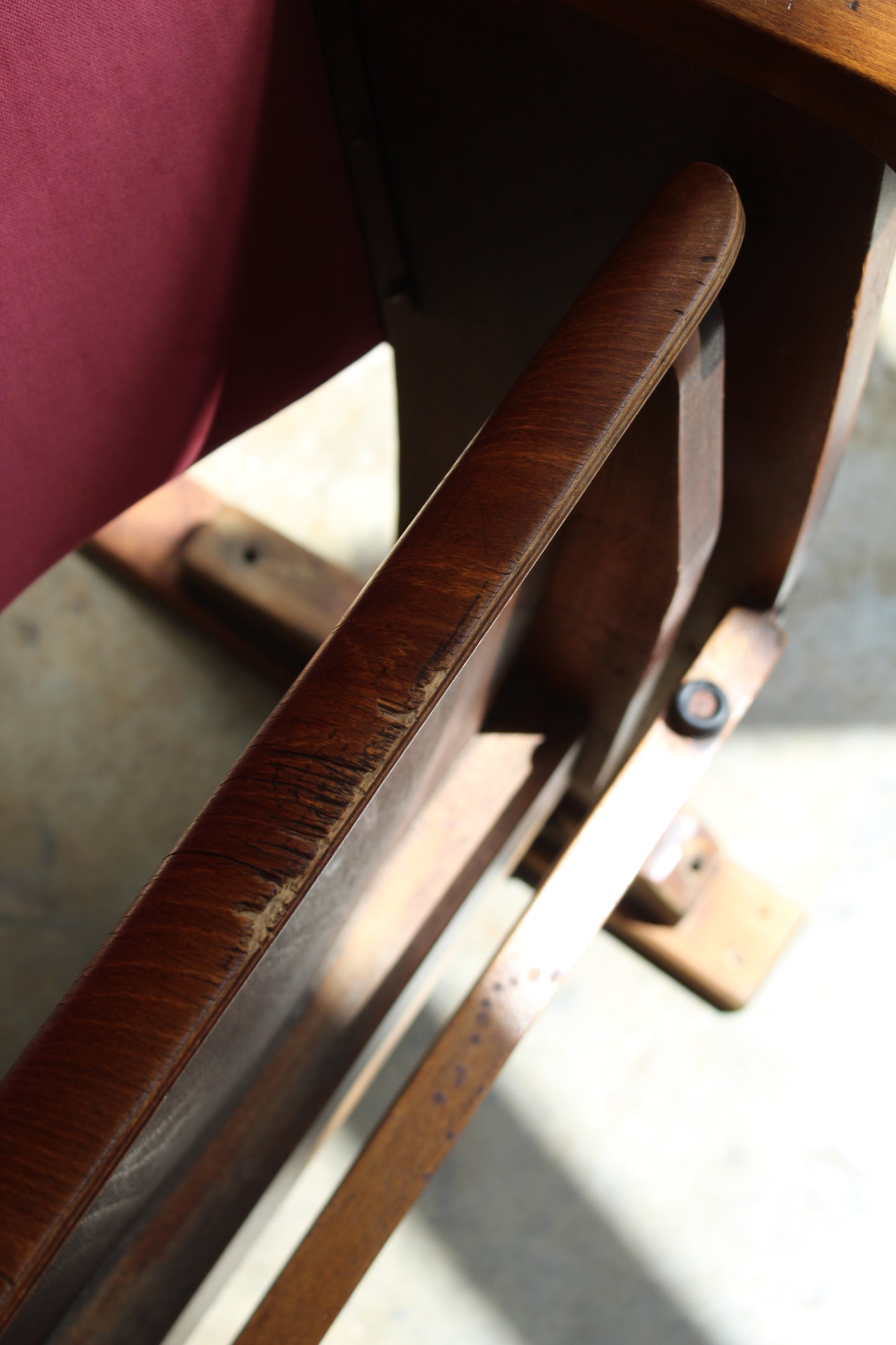Mid century bioscoopbankje, stoelen