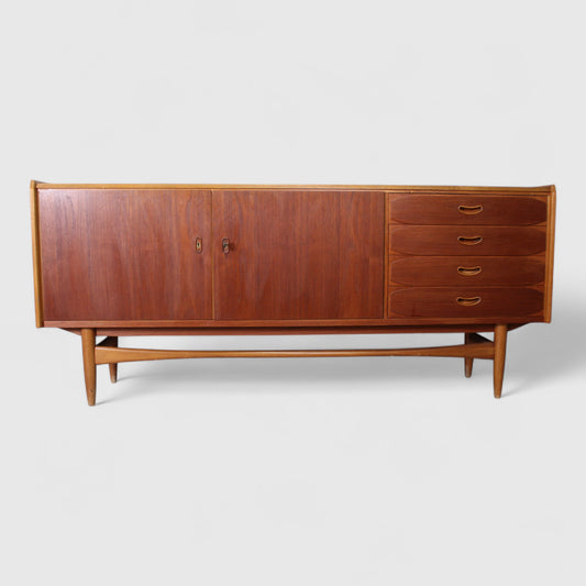 Vintage dressoir, sideboard Deens Design teak