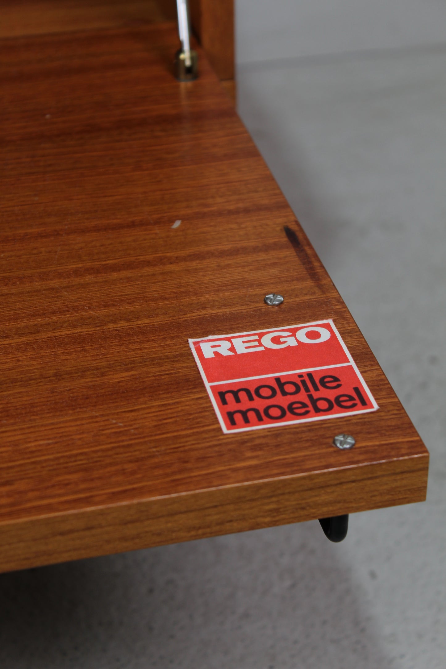 Mid century design platenspelerkast, dressoir REGO