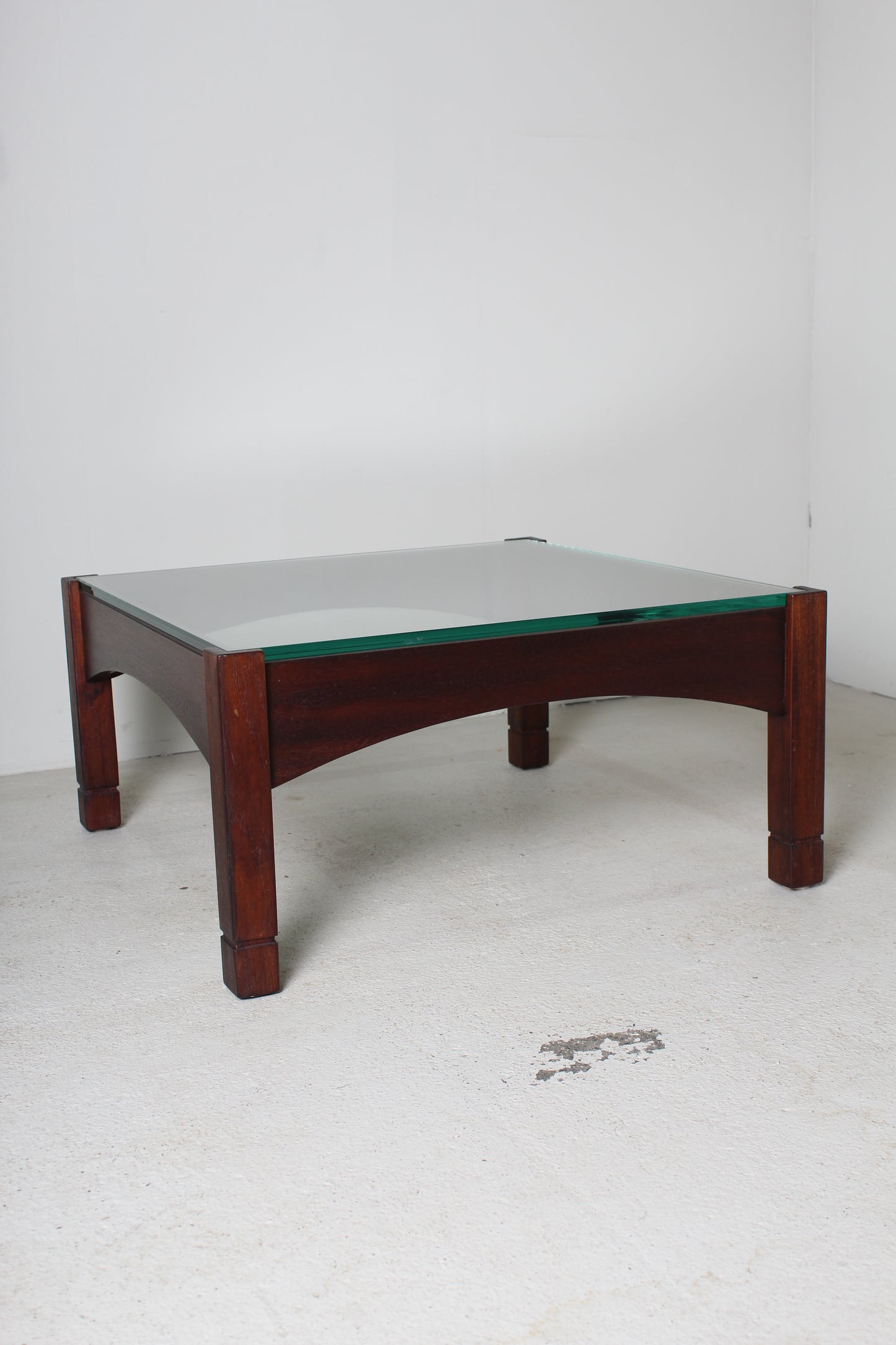 Vintage set fauteuil + bijzettafel uit 1975