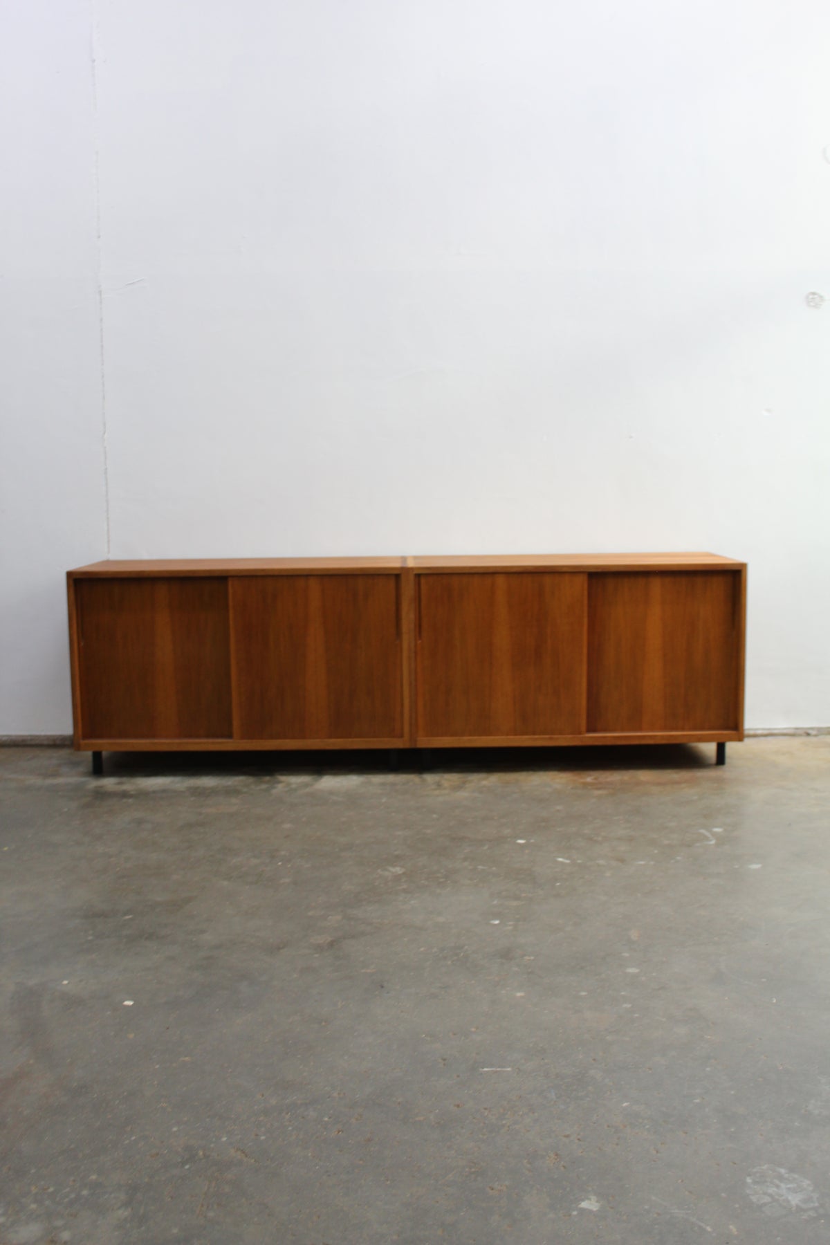 2x Vintage dressoir, kastje jaren '60