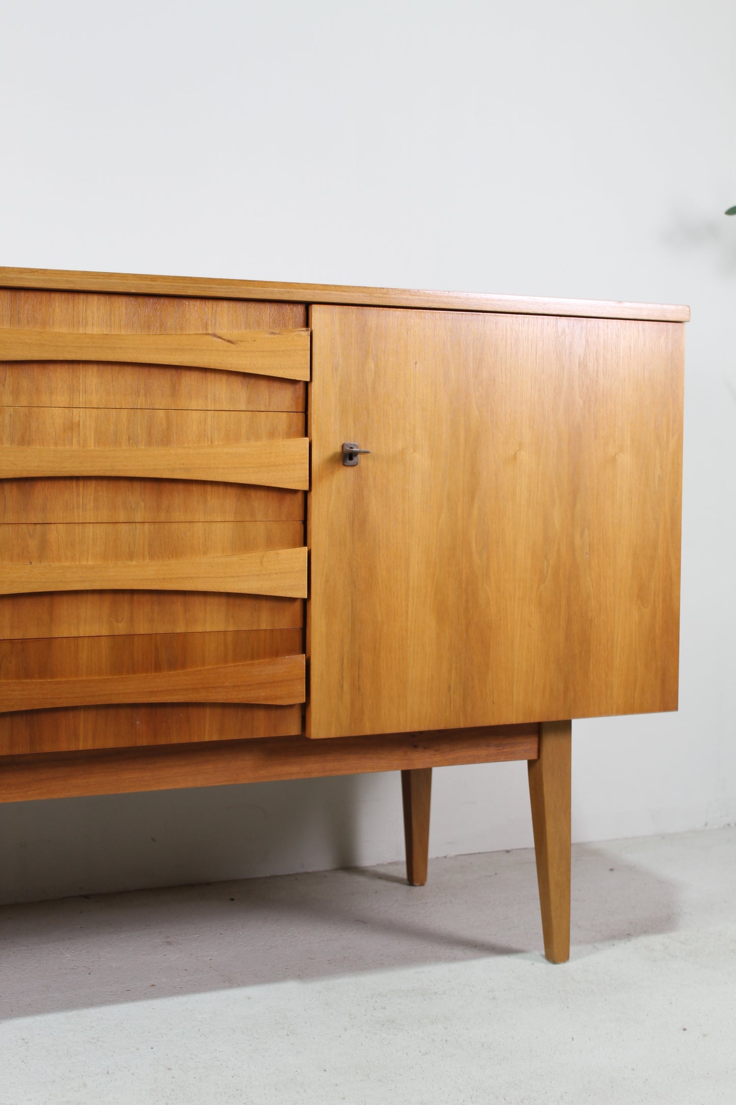 Vintage sideboard, dressoir jaren '60