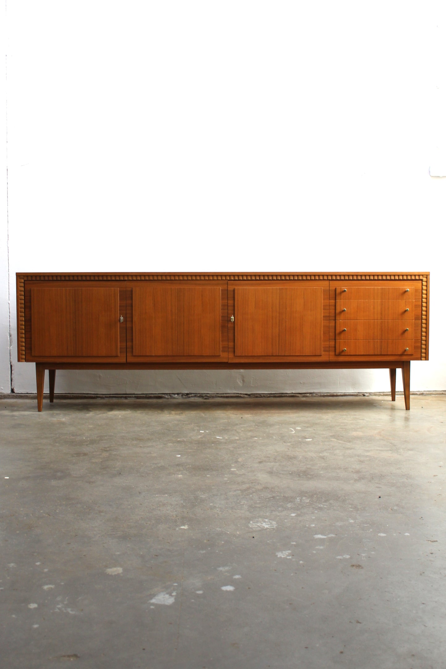 Vintage sideboard, dressoir Royal Board