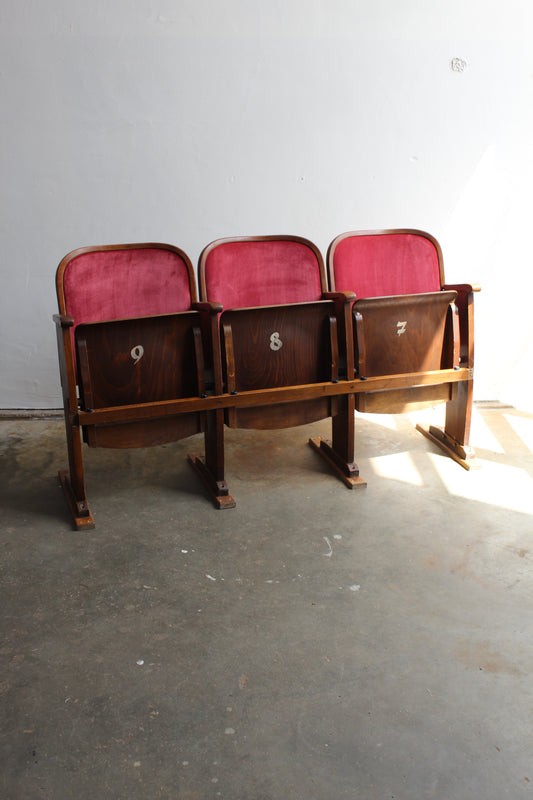 Mid century bioscoopbankje, stoelen