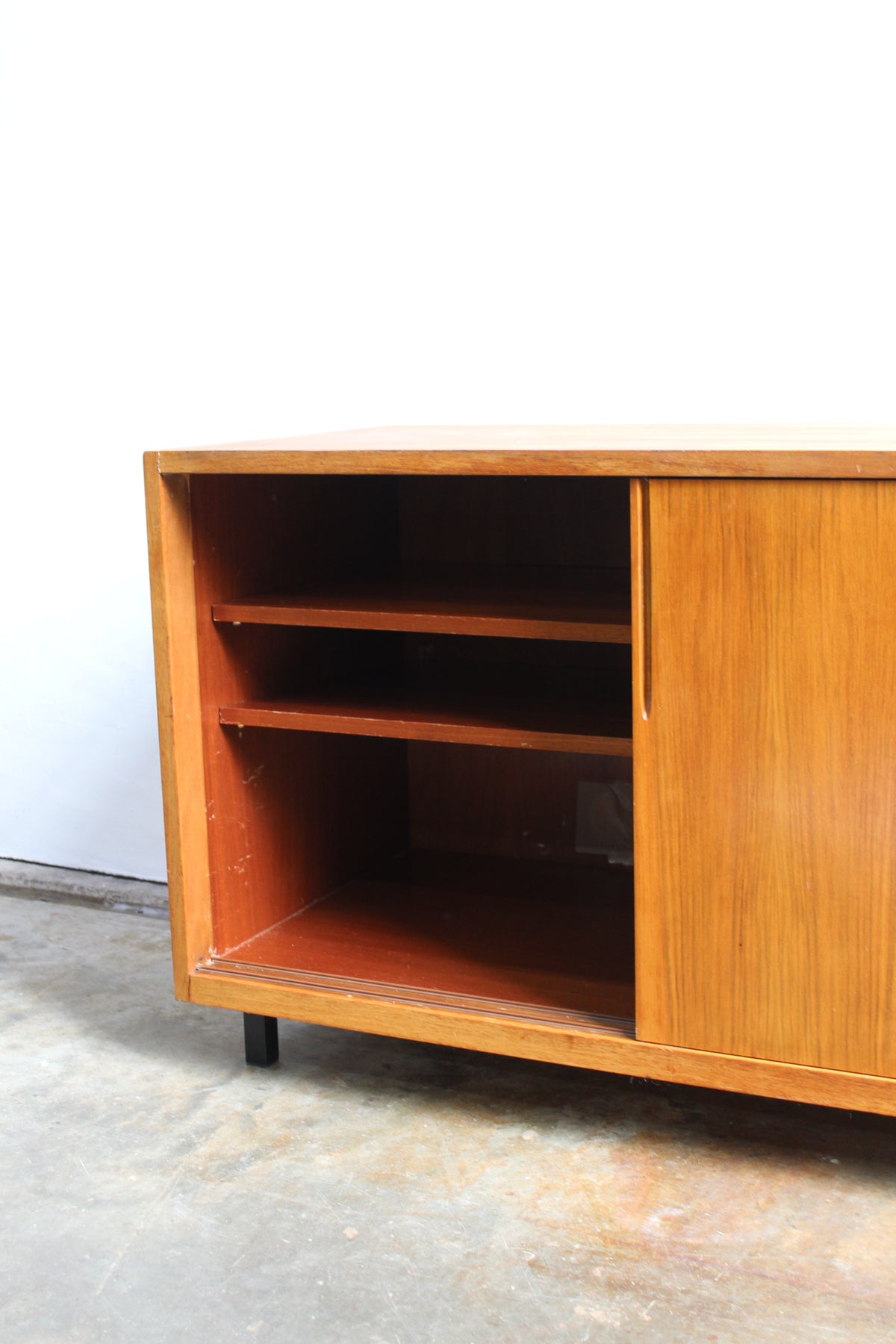 2x Vintage dressoir, kastje jaren '60