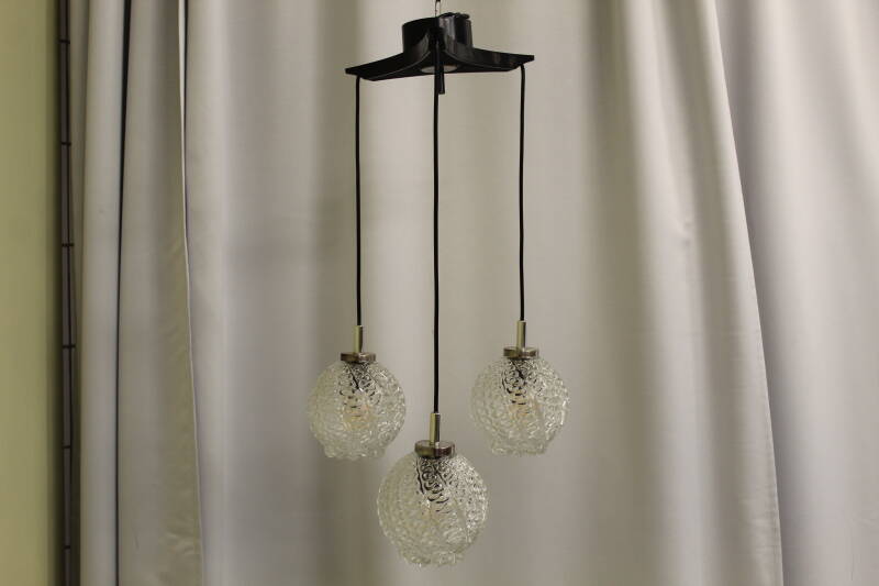 Vintage cascade lamp - transparent pressed glass