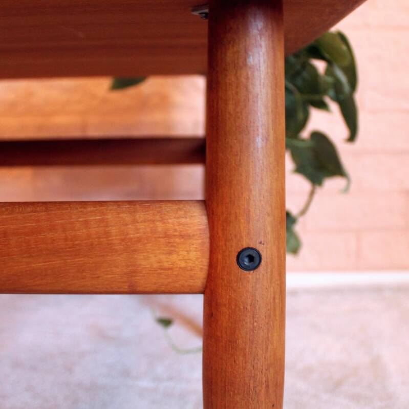 Couchtisch im Vintage-Design - Grete Jalk Glosturp