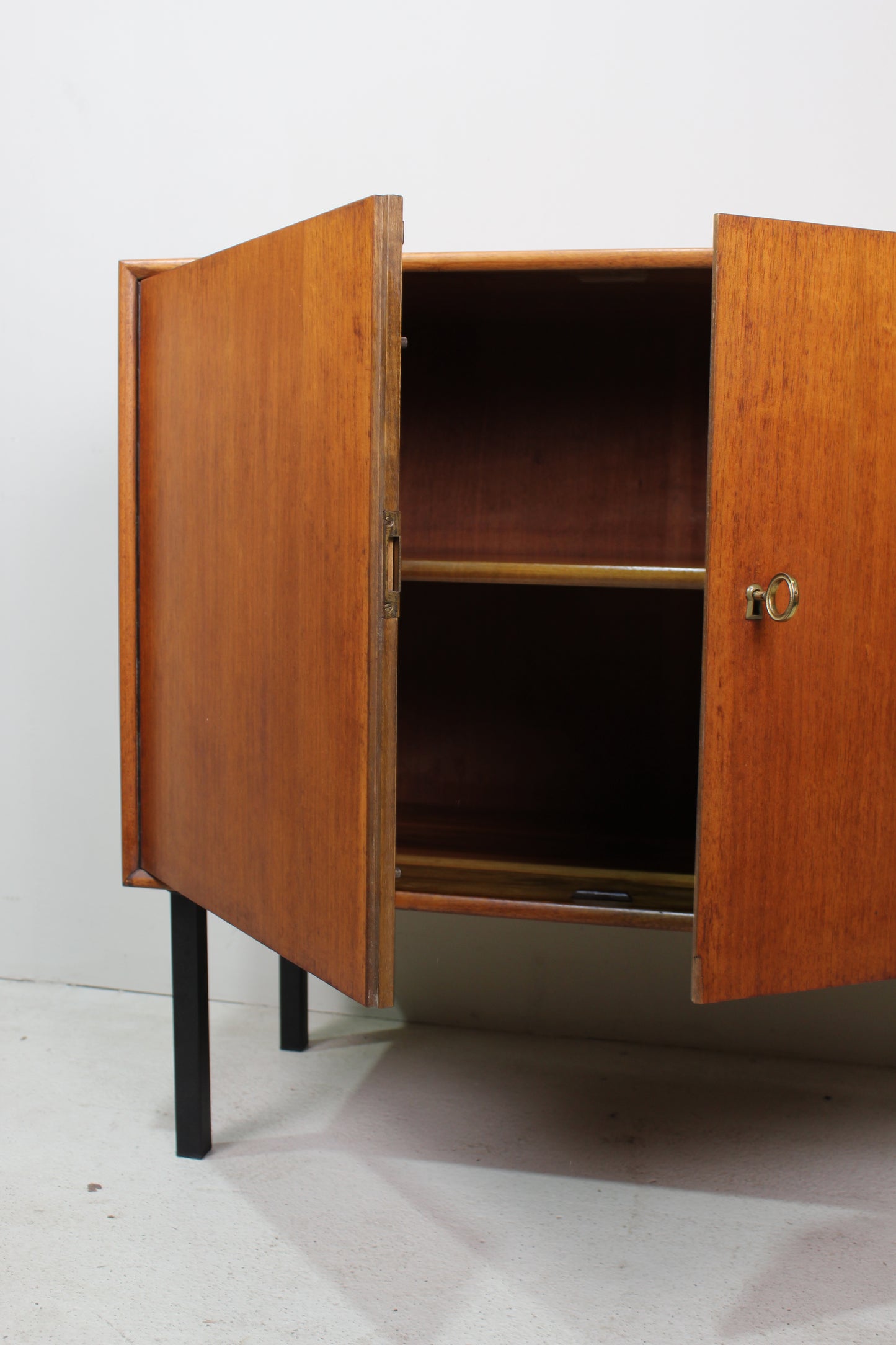Vintage Schrank aus den 60ern - Türen