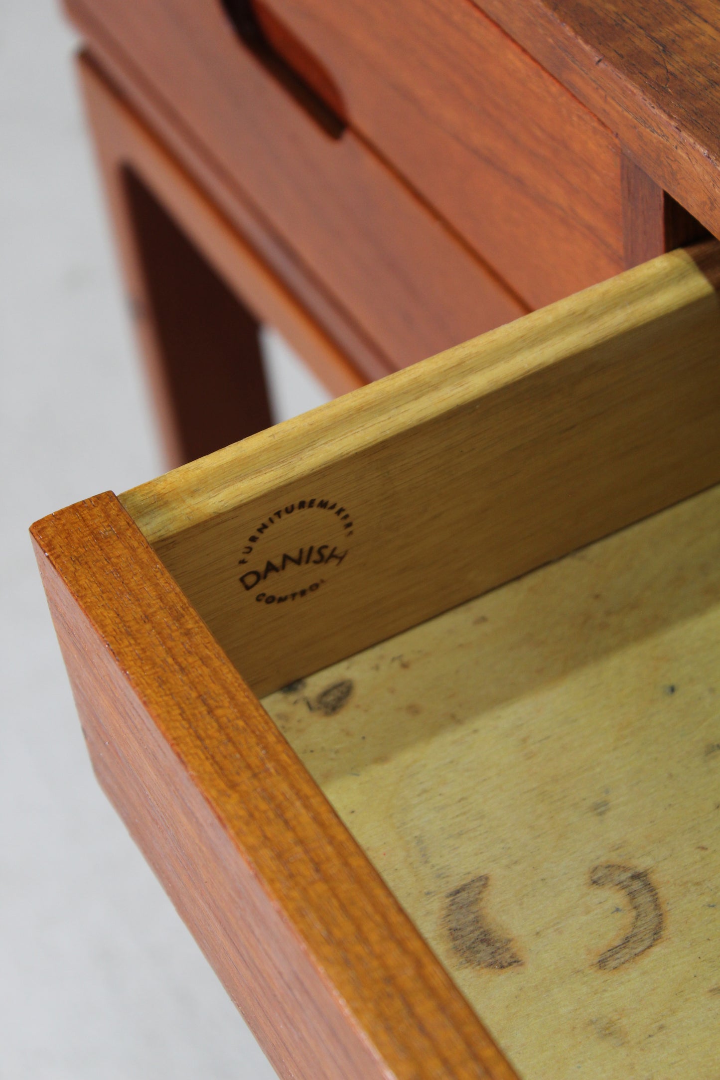 Vintage Deens design bureau teak