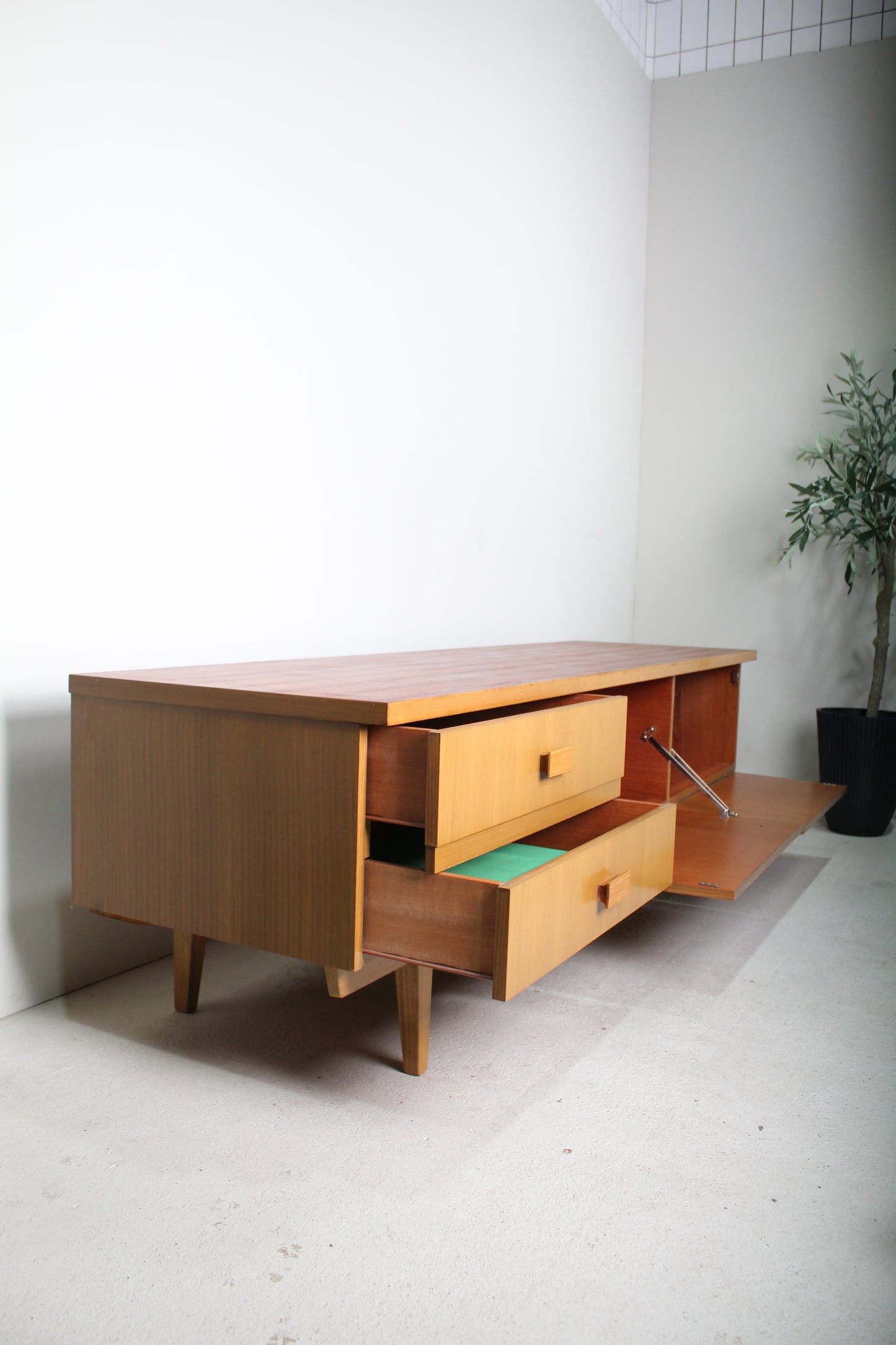 Vintage tv-meubel, dressoir