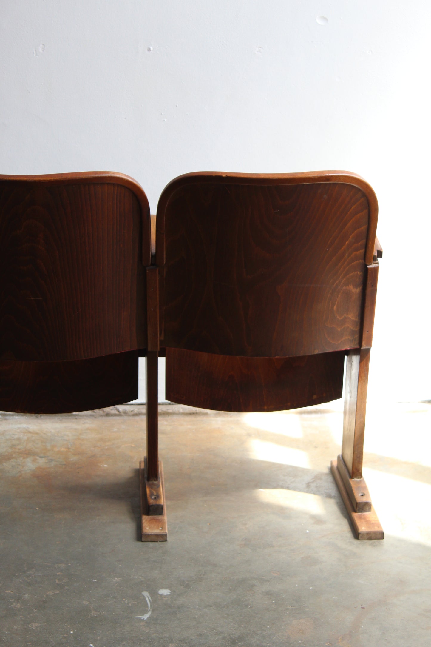 Mid century bioscoopbankje, stoelen