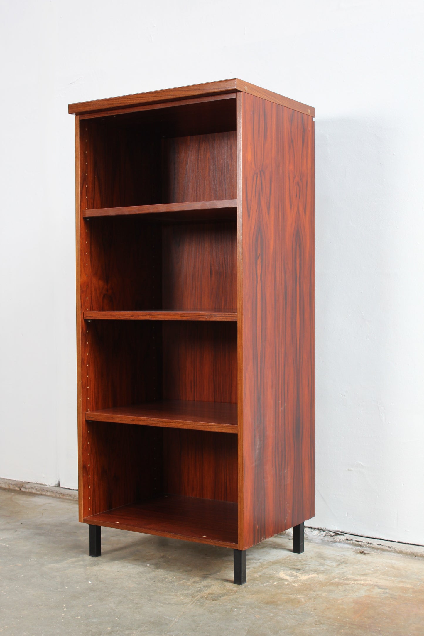 Vintage smalle boekenkast pallisander